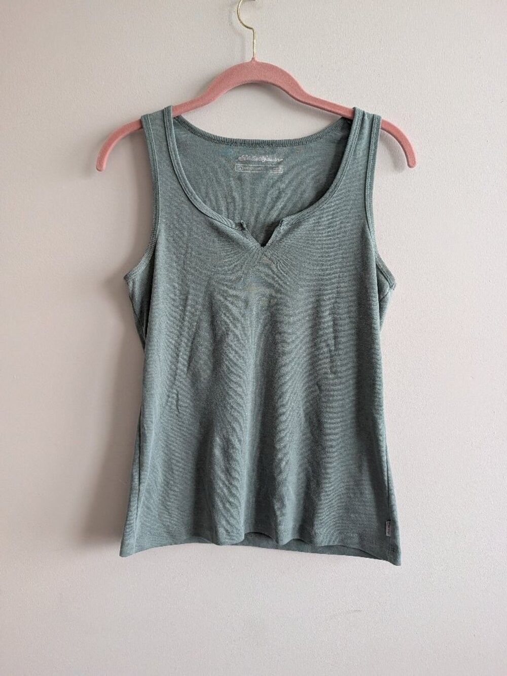 Eddie Bauer Cotton USA Sage Green Tank Top V Neck Women's Size Medium
